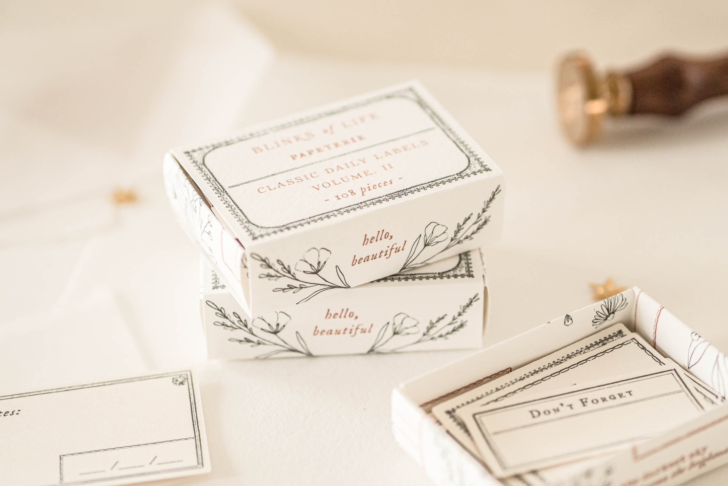 Blinks of Life - Classic Label Box Vol. II - Brown/Ivory Black