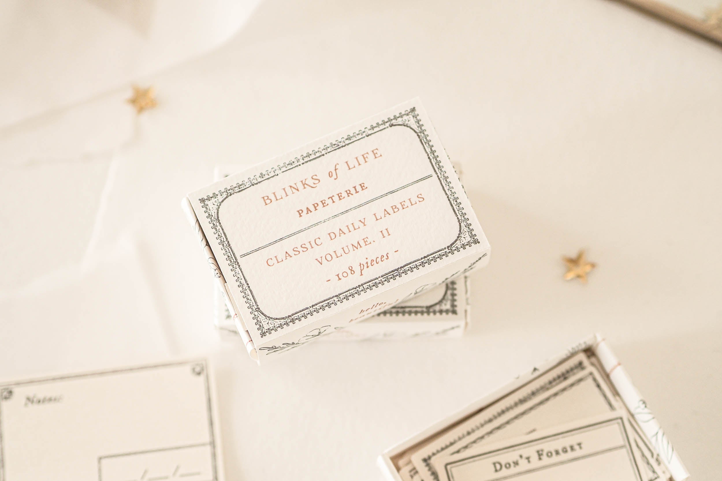 Blinks of Life - Classic Label Box Vol. II - Brown/Ivory Black