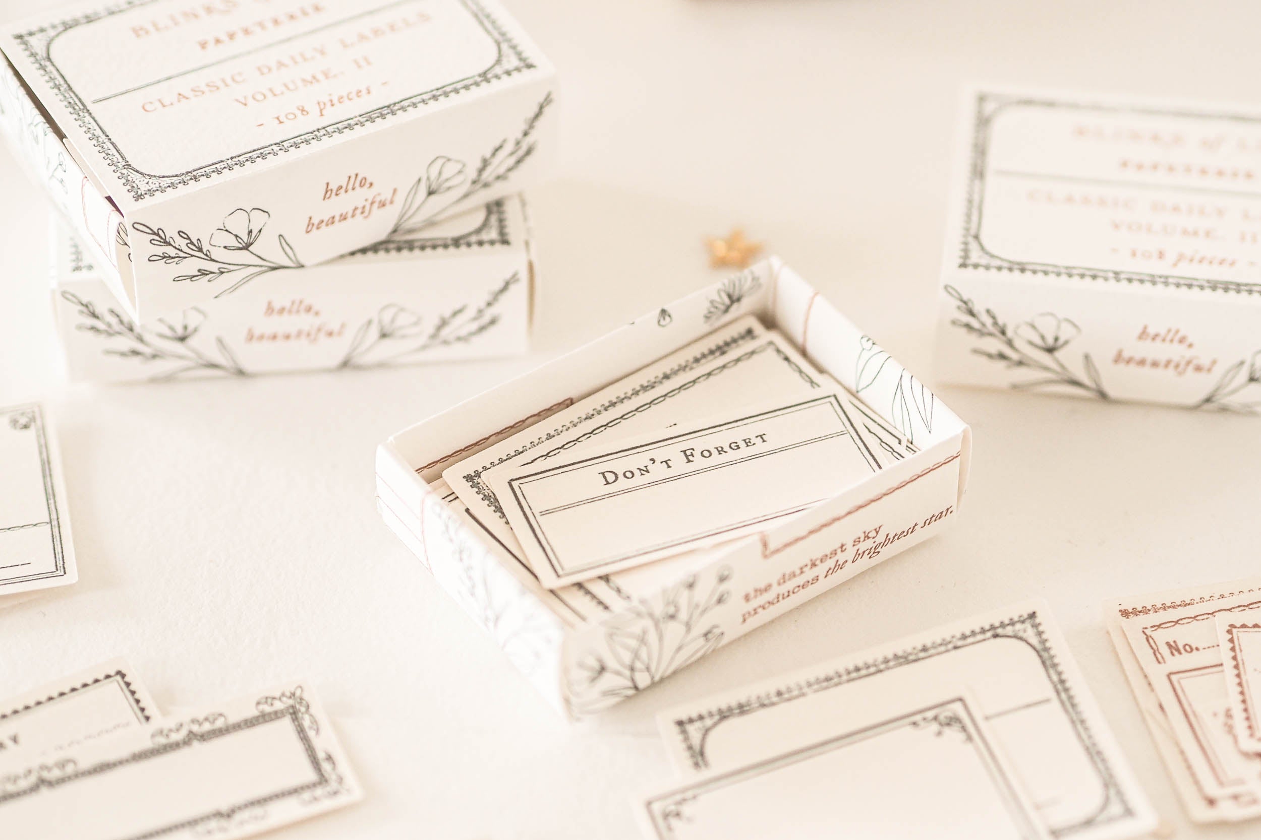 Blinks of Life - Classic Label Box Vol. II - Brown/Ivory Black