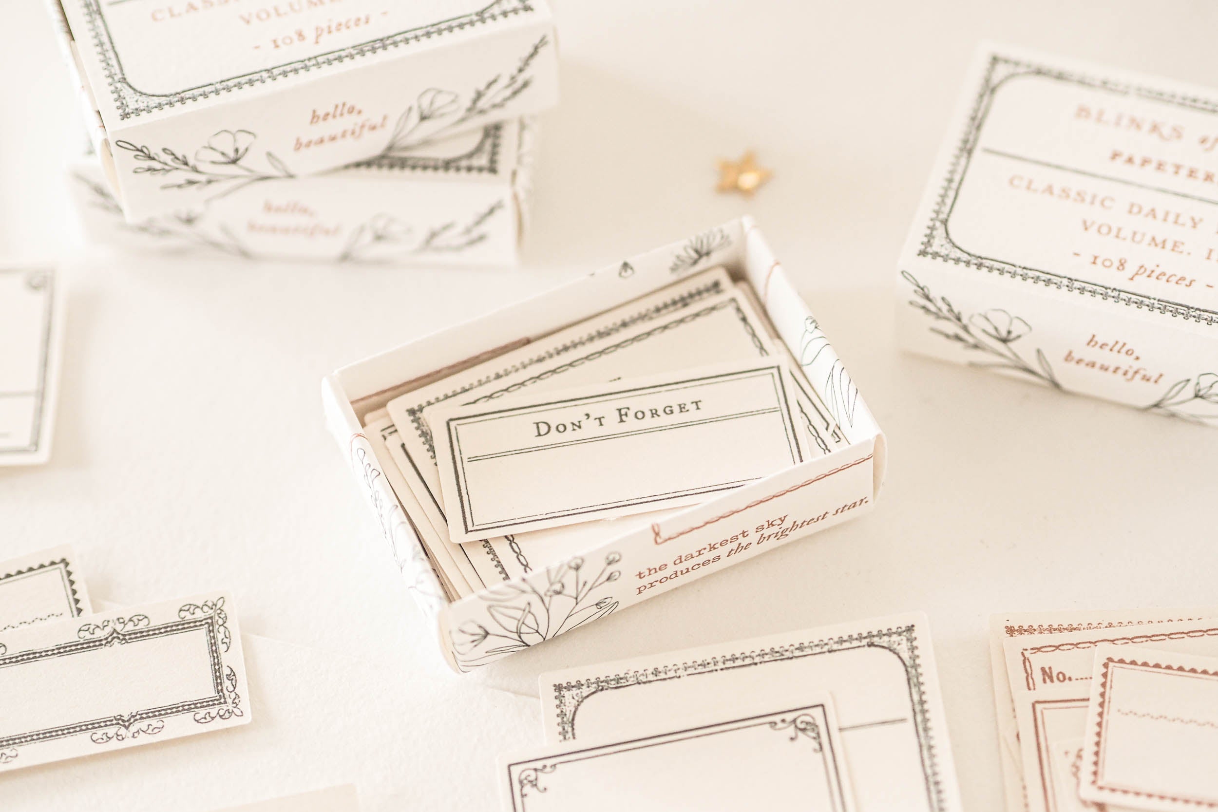 Blinks of Life - Classic Label Box Vol. II - Brown/Ivory Black