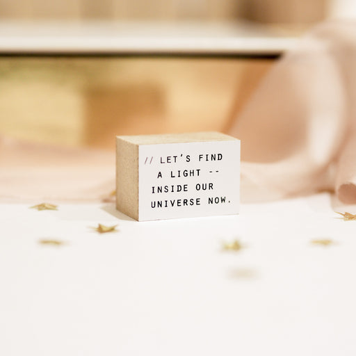 Blinks of Life Journal Quote Stamp - Find The Light