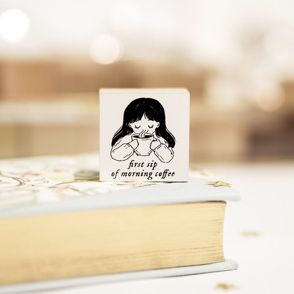 Blinks of Life x My Gratitude List - Simple Pleasures in Life - Morning Coffee