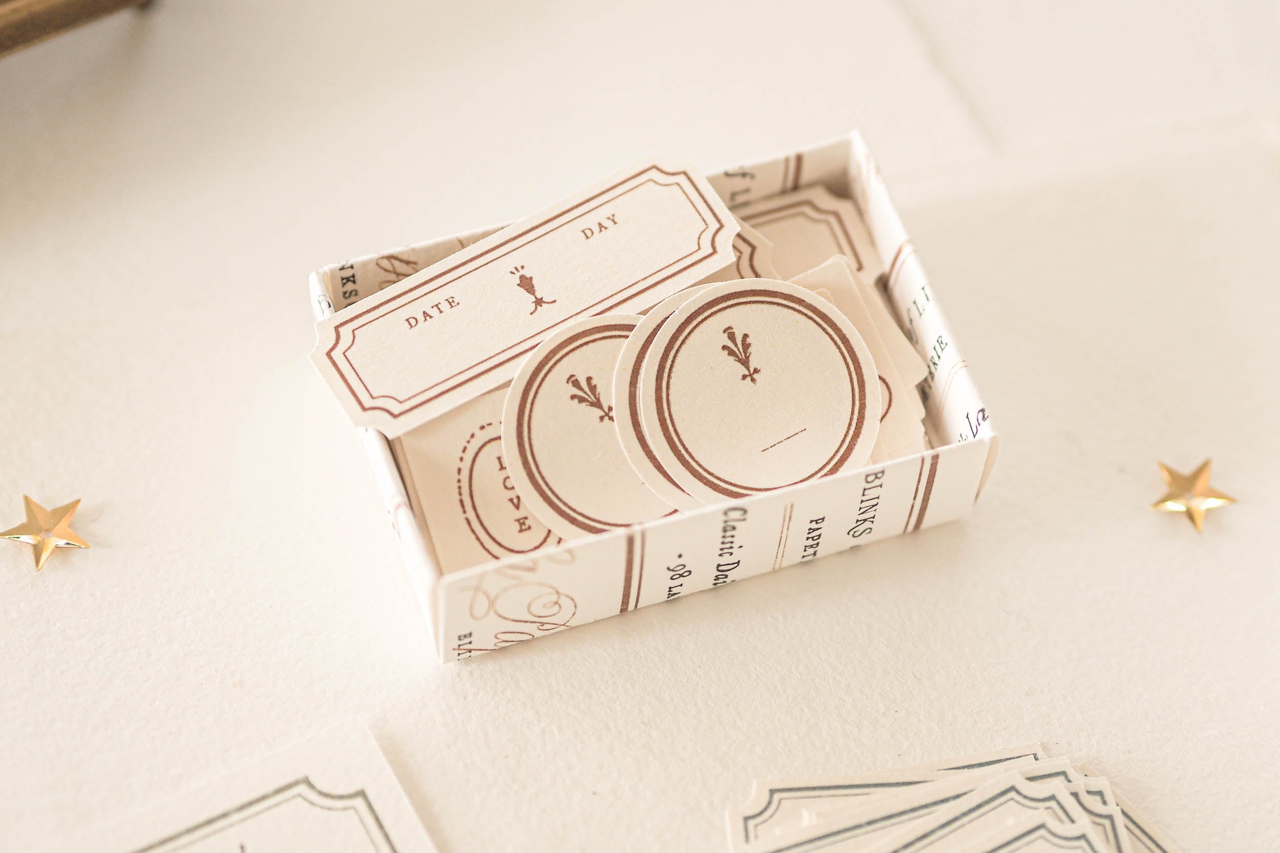 Blinks of Life - Classic Daily Labels - Classic Brown