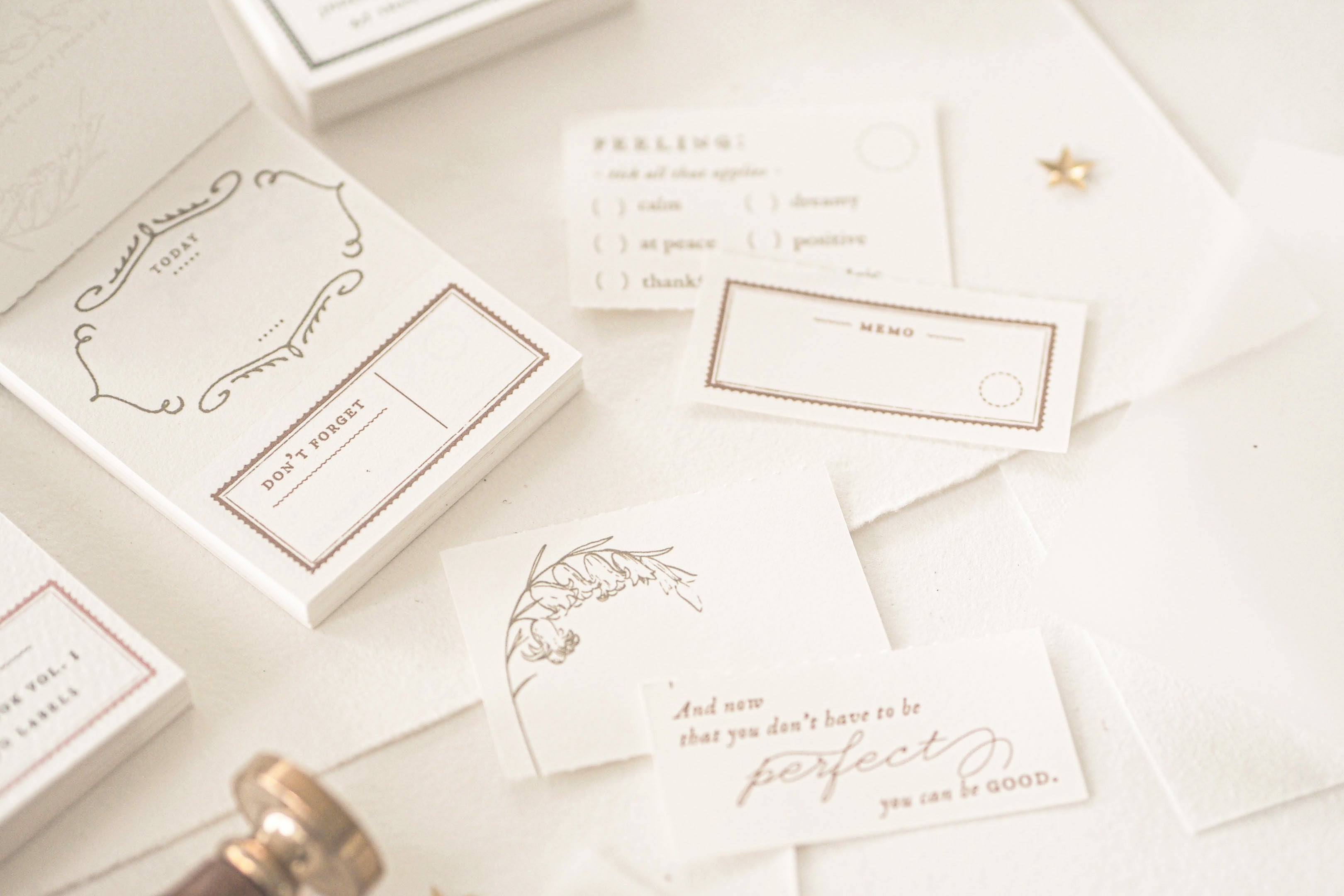 Blinks of Life Papeterie - Journal Label Book Vol 1