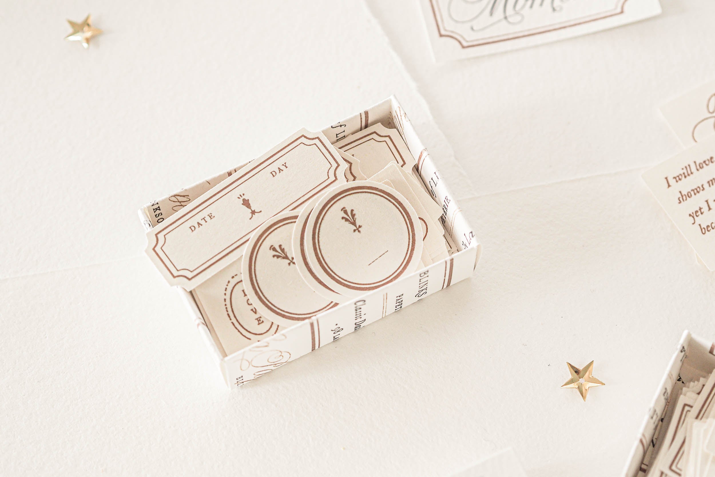 Blinks of Life - Classic Daily Labels - Classic Brown