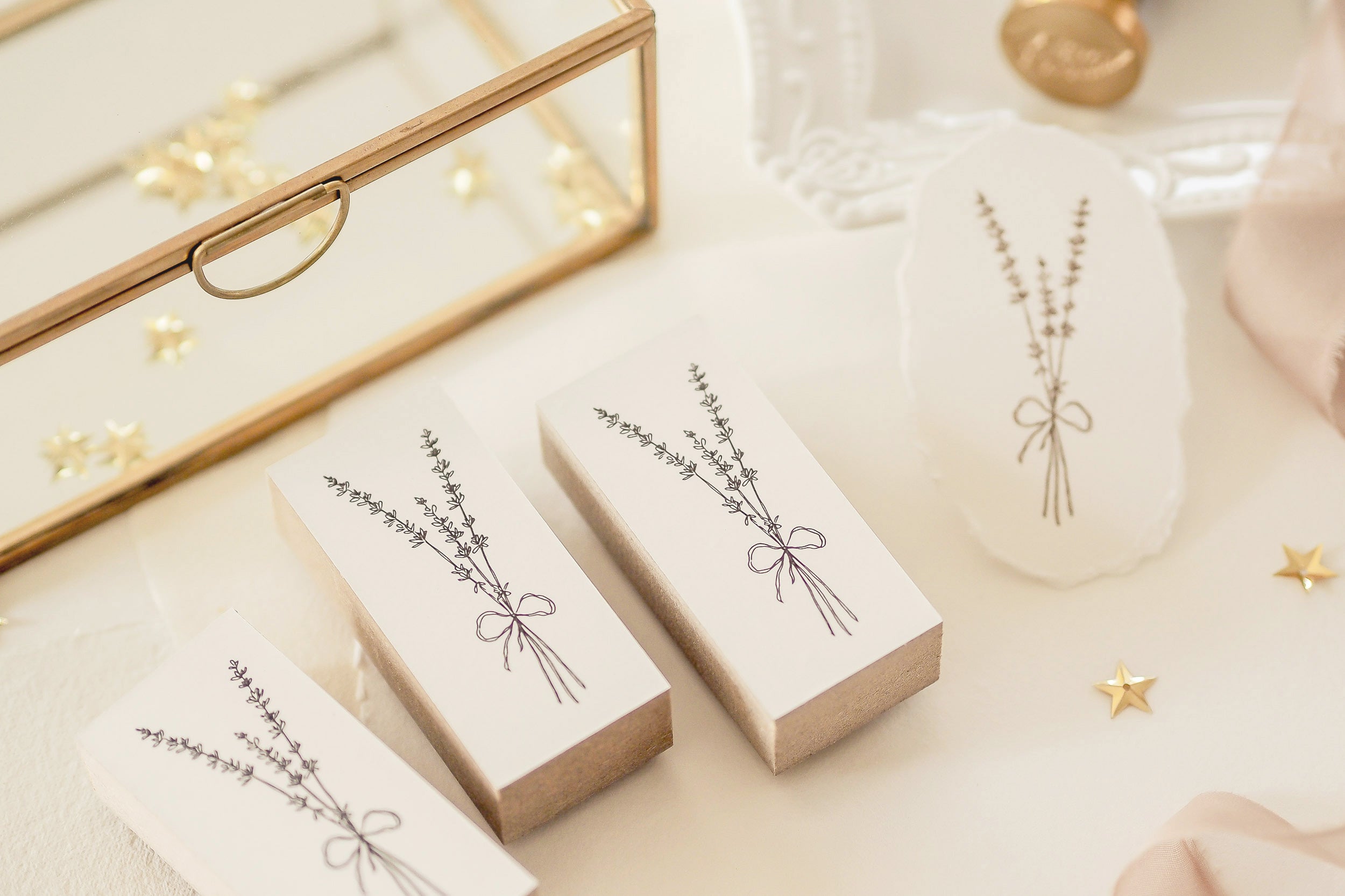 Blinks of Life - Lavender Bouquet - Rubber Stamp