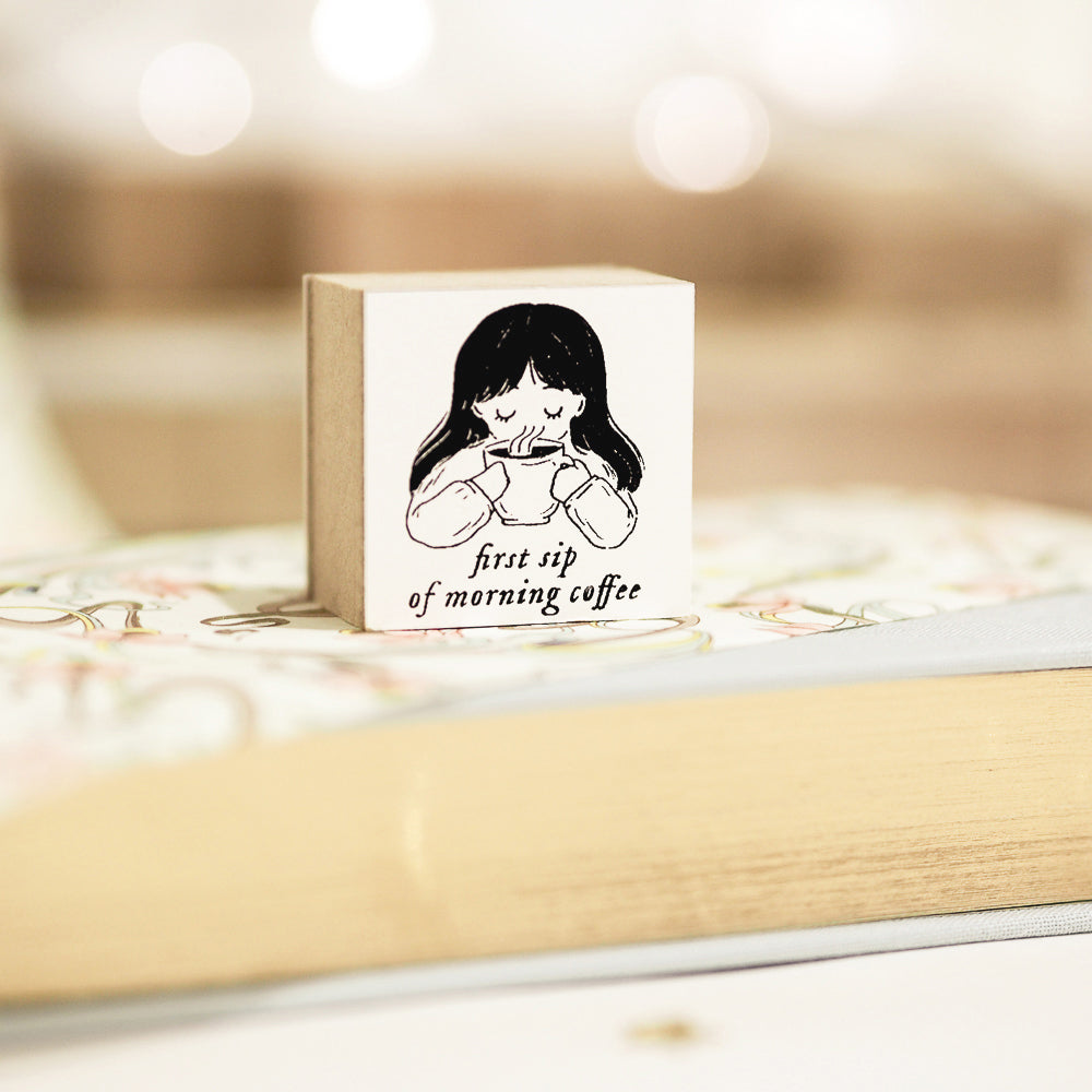 Blinks of Life x My Gratitude List - Simple Pleasures in Life - Morning Coffee