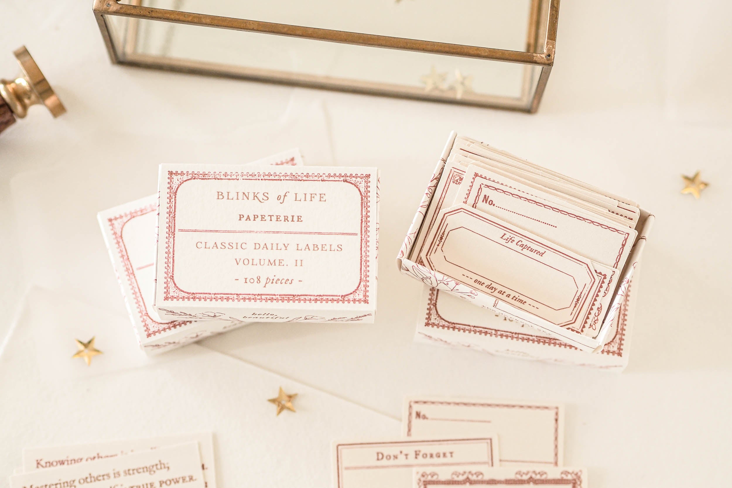 Blinks of Life - Classic Label Box Vol. II - Brown/Vintage Red