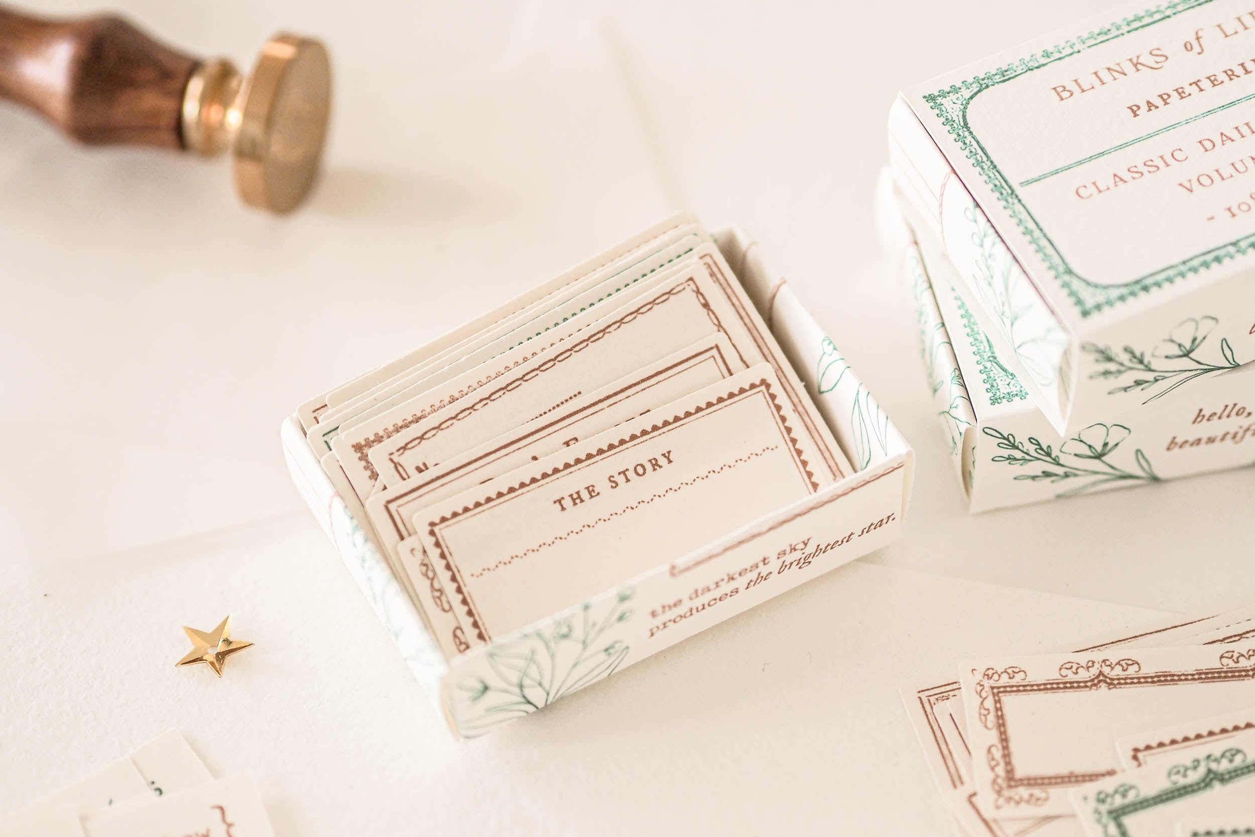 Blinks of Life - Classic Label Box Vol. II - Brown/Vintage Green